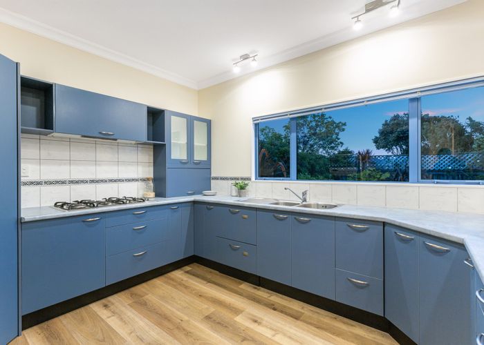  at 3 Barque Crescent, Whitby, Porirua