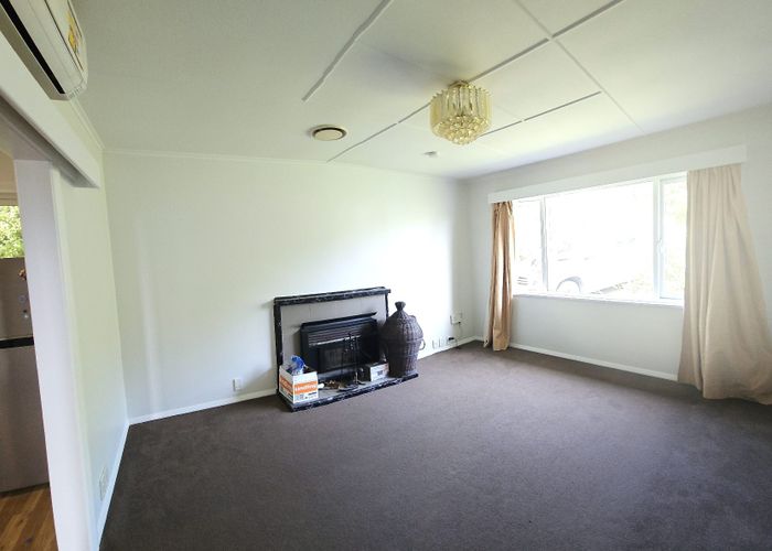  at 43 Lyndfield Lane, Newlands, Wellington