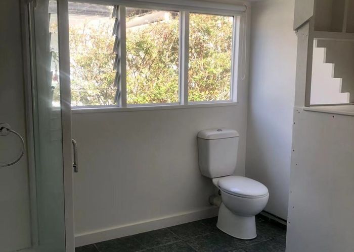  at 536A Glenfield Road, Glenfield, North Shore City, Auckland