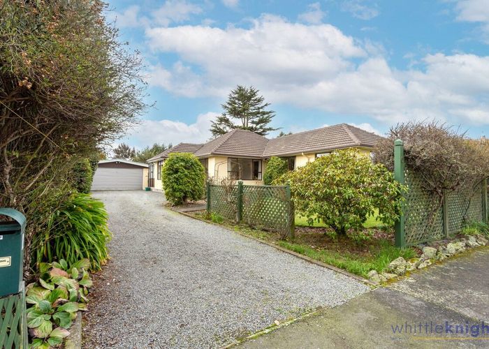  at 6 Kyeburn Place, Avonhead, Christchurch