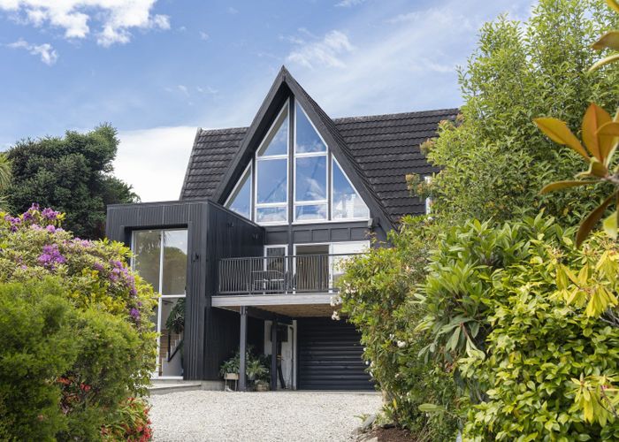  at 696 Peninsula Road, Kelvin Heights, Queenstown