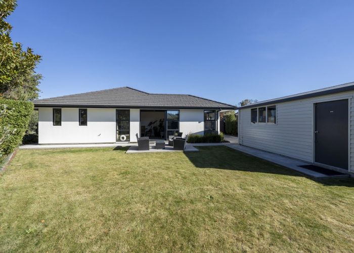  at 2/8 Hurst Place, Parklands, Christchurch