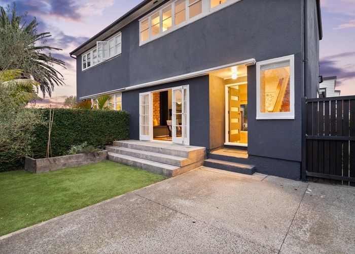  at 1092 Great North Road, Point Chevalier, Auckland City, Auckland
