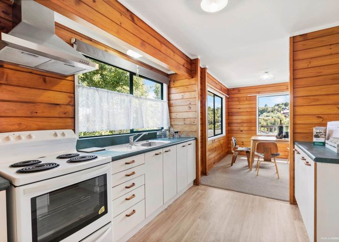  at 2/50 Elliott Avenue, Bayview, Auckland