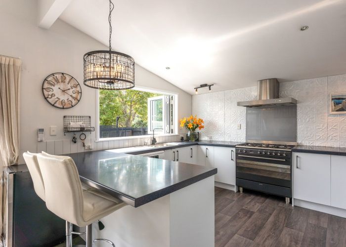  at 31 Junction Road, Oneroa, Waiheke Island