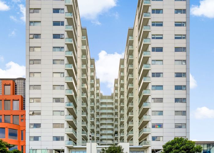  at 301/207 Federal Street, City Centre, Auckland City, Auckland
