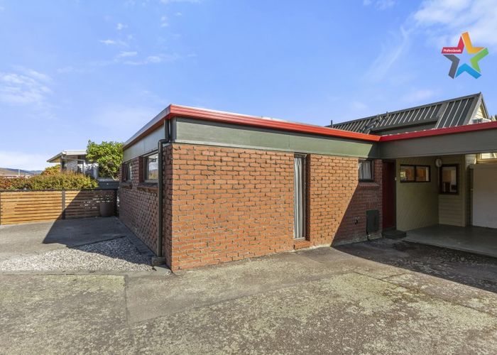  at 1/25 City View Grove, Harbour View, Lower Hutt