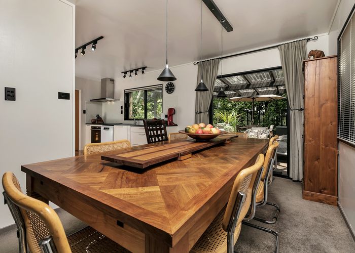  at 2/1 Tern Place, Unsworth Heights, Auckland