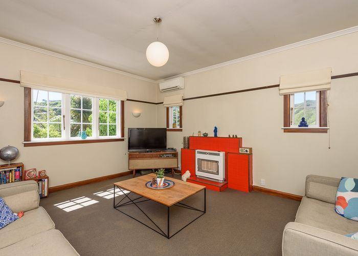  at 14 Hathaway Avenue, Karori, Wellington