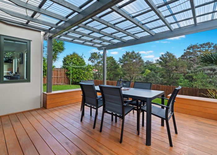  at 4/18 Roanoke Way, Albany, North Shore City, Auckland