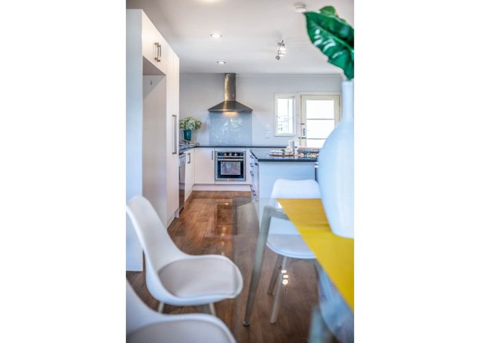  at 10 Edgeworth Close, Glenfield, North Shore City, Auckland