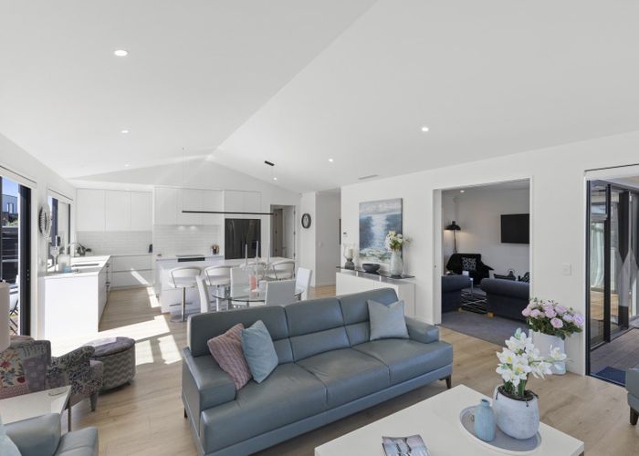  at 52 Manakura Street, Russley, Christchurch City, Canterbury