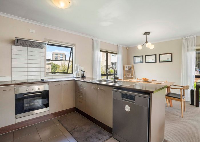  at 24/172 Mcleod Road, Te Atatu South, Auckland