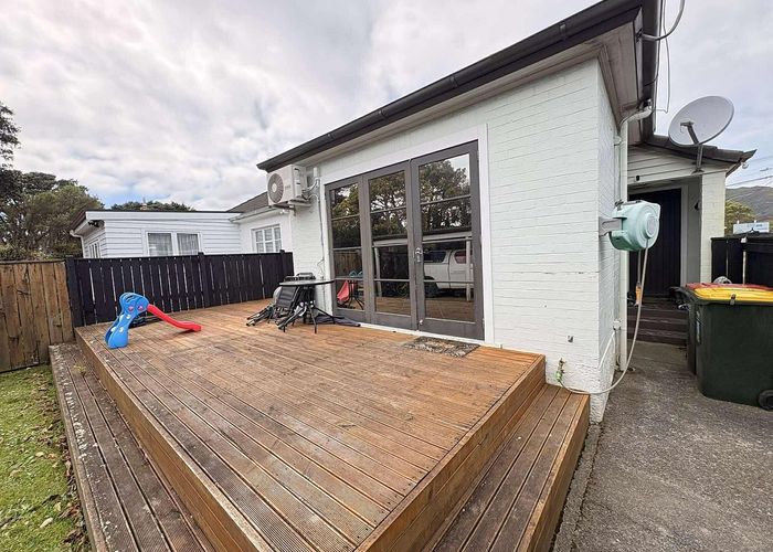  at 1/27 Athlone Crescent, Avalon, Lower Hutt, Wellington