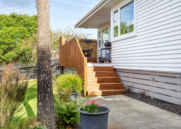  at 2 Cradock Street, Avondale, Auckland City, Auckland