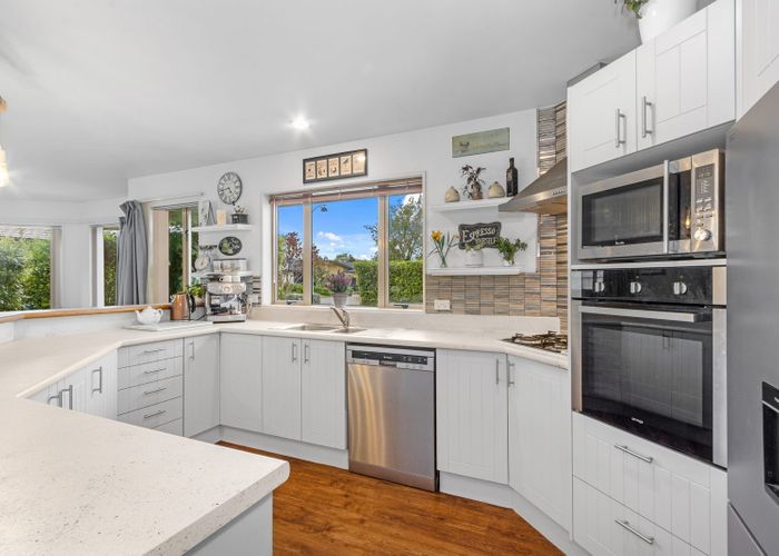  at 18 Elmslie Grove, Halswell, Christchurch City, Canterbury