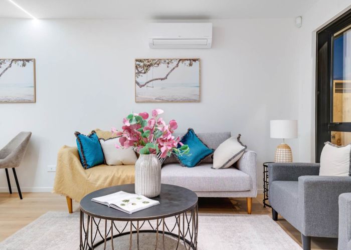  at 8 Seymour Avenue, Papatoetoe, Manukau City, Auckland