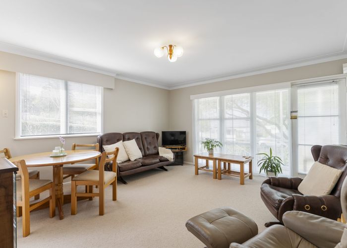  at 2/44 Normans Hill Road, Onehunga, Auckland