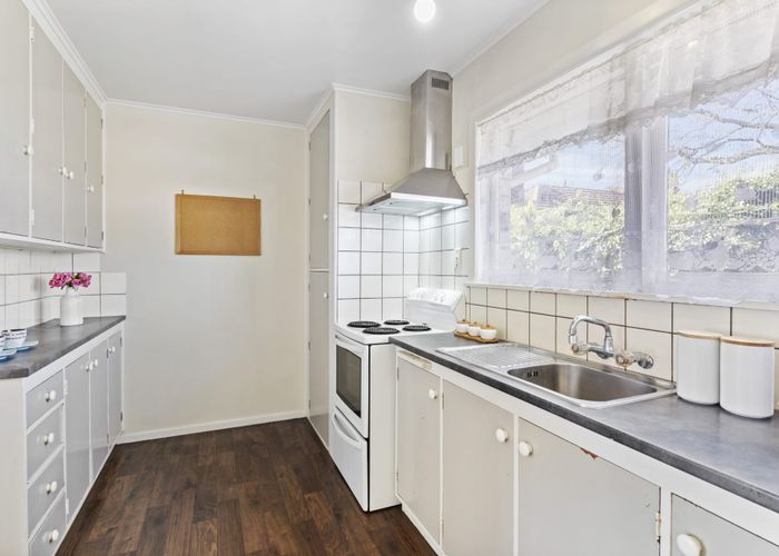  at 2/37 Huia Road, Papatoetoe, Auckland