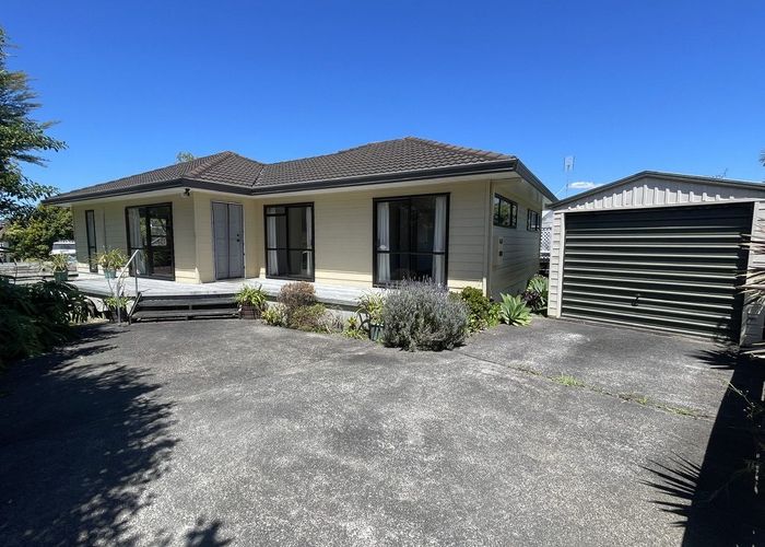  at 111B Rosario Crescent, Red Beach, Whangaparāoa