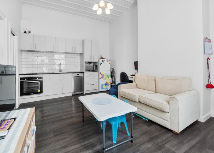  at 19 Parrish Road, Sandringham, Auckland City, Auckland