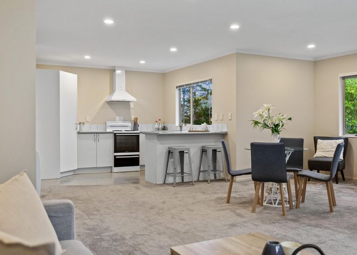  at 20 Quincey Place, Massey, Waitakere City, Auckland