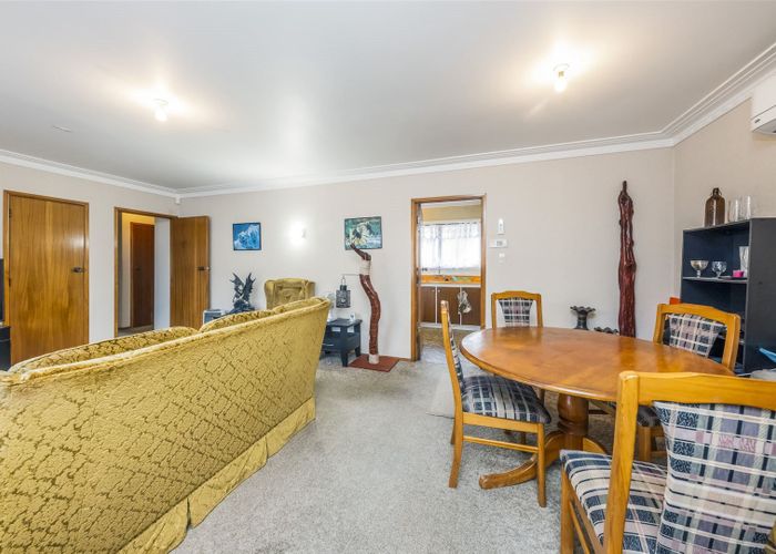  at 4/11 Wyllie Road, Papatoetoe, Auckland