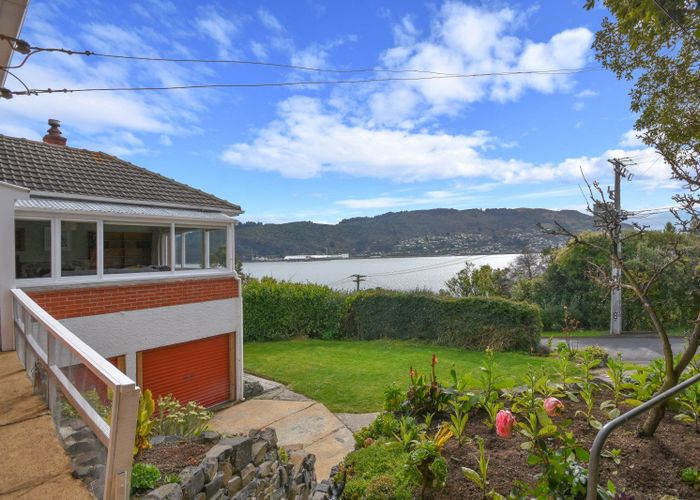 For sale 10 Irvine Road, The Cove, Dunedin, Otago homes.co.nz