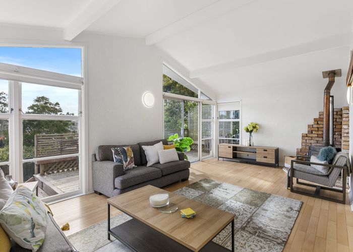  at 13 Acacia Road, Torbay, Auckland