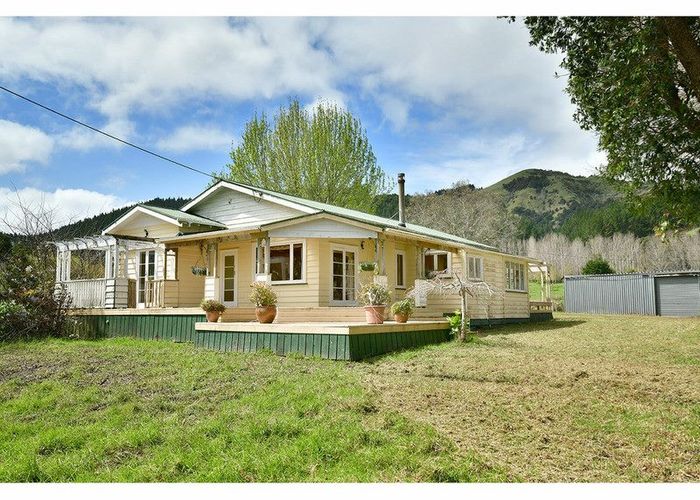  at 2882 Kaipara Coast Highway, Glorit, Warkworth