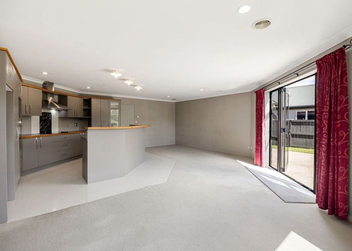  at 6 Westbury Mews, Huntington, Hamilton, Waikato