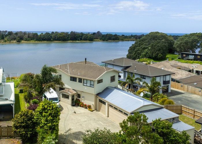  at 16 Pohutukawa Drive, Athenree, Western Bay Of Plenty, Bay Of Plenty