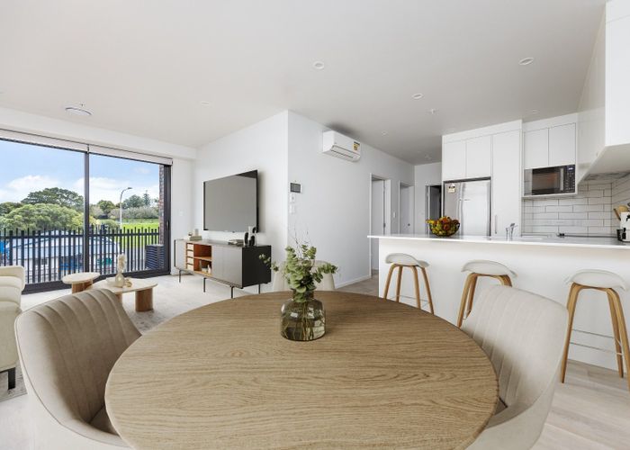  at 2/1 Reiputa Lane, Mount Wellington, Auckland City, Auckland