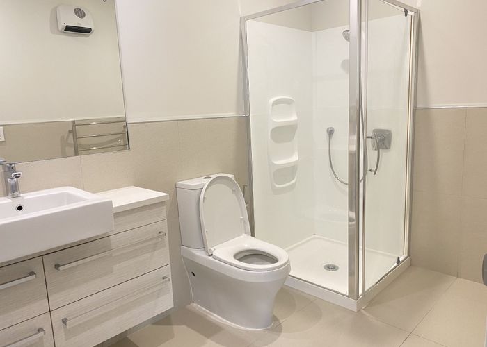  at 39 Haddington Drive, Flat Bush, Auckland