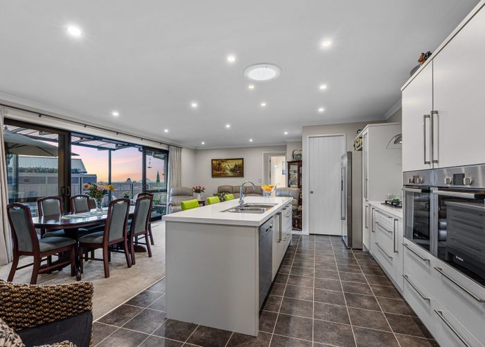  at 14 Mervyn Place, Ohauiti, Tauranga