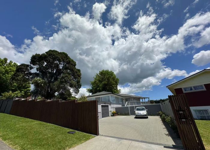  at 3 Uppingham Crescent, Hillcrest, North Shore City, Auckland