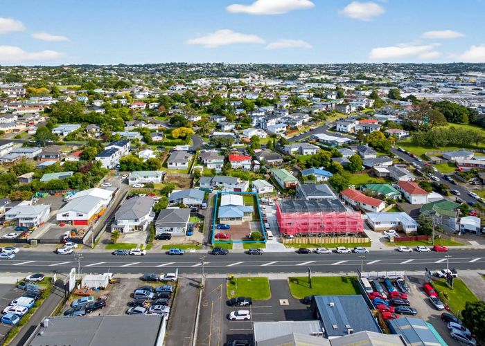  at 204 Archers Road, Wairau Valley, North Shore City, Auckland
