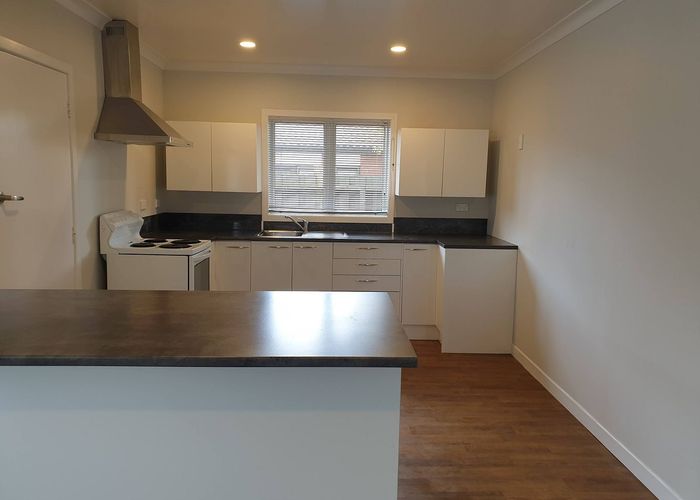  at 2/16 Cambridge Road, Manurewa, Manukau City, Auckland