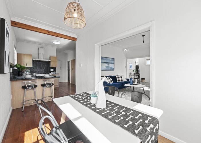  at 327 Botanical Road, West End, Palmerston North, Manawatu / Whanganui