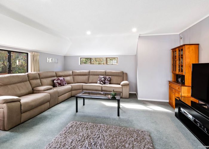  at 13 Sunward Rise, Glenfield, Auckland
