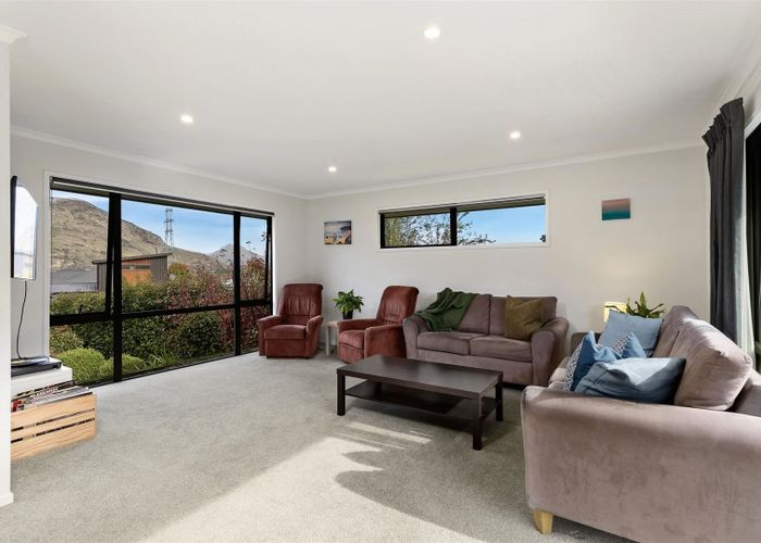  at 6 Cotswold Court, Lower Shotover, Queenstown