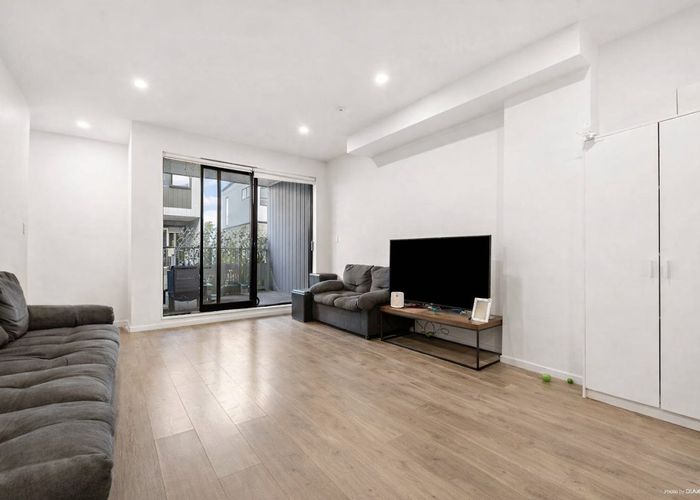  at 11 Houkura Way, St Lukes, Auckland City, Auckland