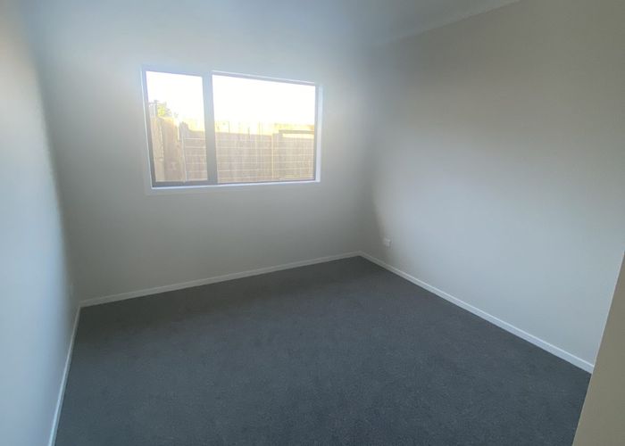  at 2/10 Ekara Road, Flagstaff, Hamilton