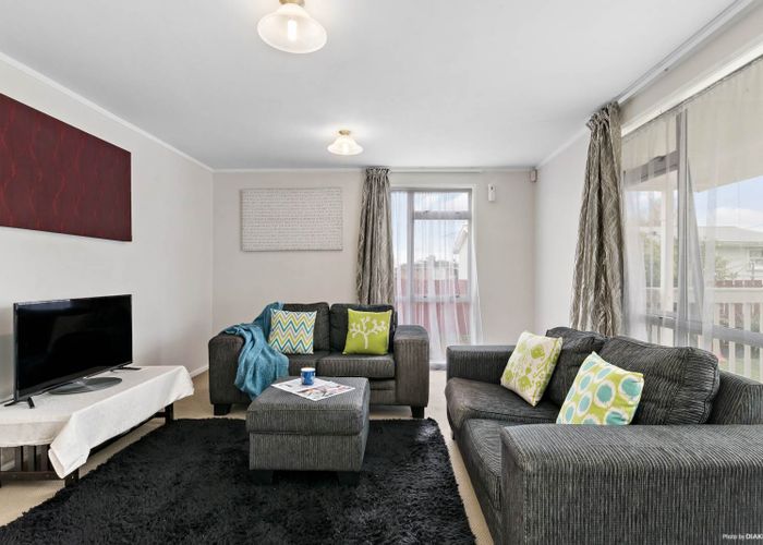  at 7 Gypsy Moth Place, Rosehill, Papakura