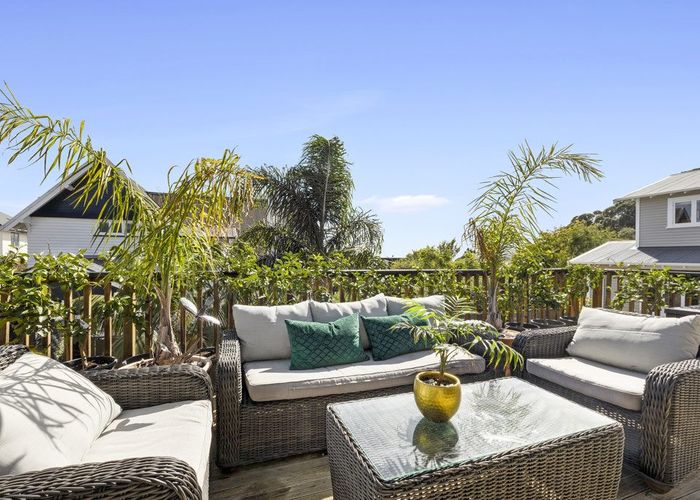  at 10 Bulteel Street, New Plymouth, New Plymouth