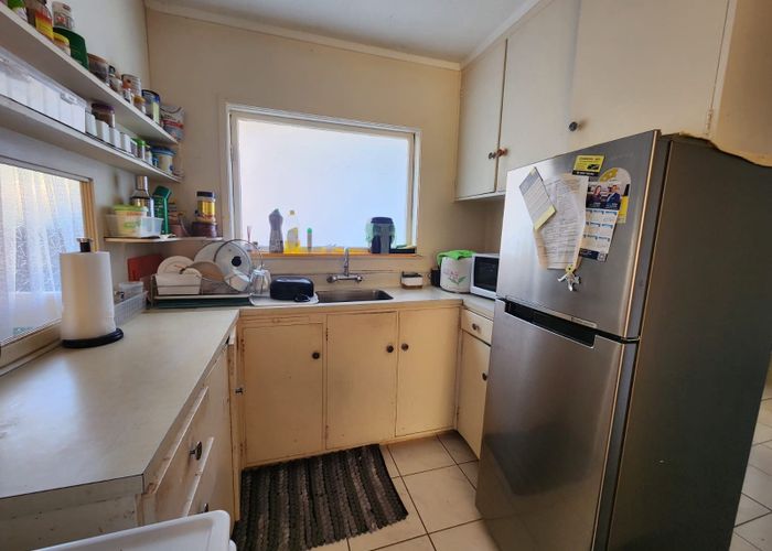  at 1/64 Haycock Ave, Mount Roskill, Auckland City, Auckland