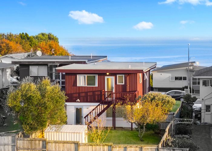  at 2/98 Halsey Drive, Lynfield, Auckland City, Auckland