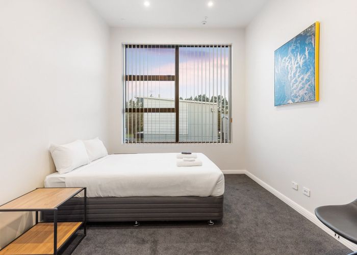  at Room 3/302 Te Irirangi Drive, Flat Bush, Manukau City, Auckland
