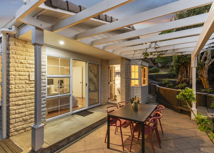  at 16 Eastcliffe Road, Castor Bay, North Shore City, Auckland