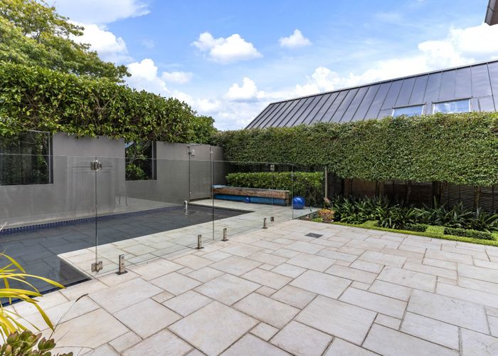  at 5 Maui Grove, Remuera, Auckland